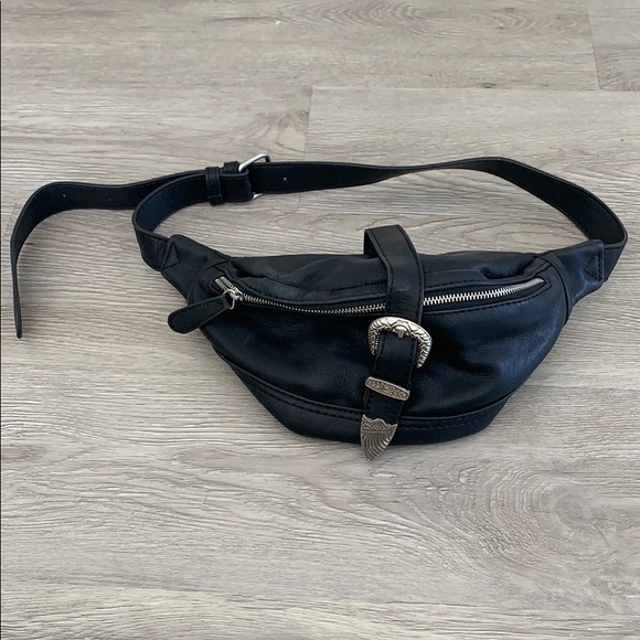 Forever 21 Handbags - Forever 21 Black Mini Bag